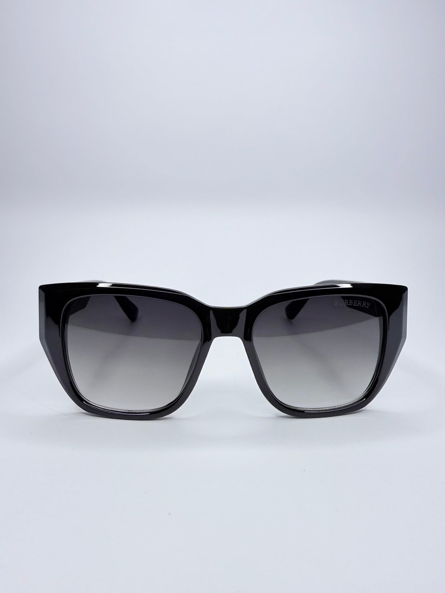 🕶️ Burberry Γυαλιά Ηλίου Oversized Μαύρα με Χρυσές Λεπτομέρειες