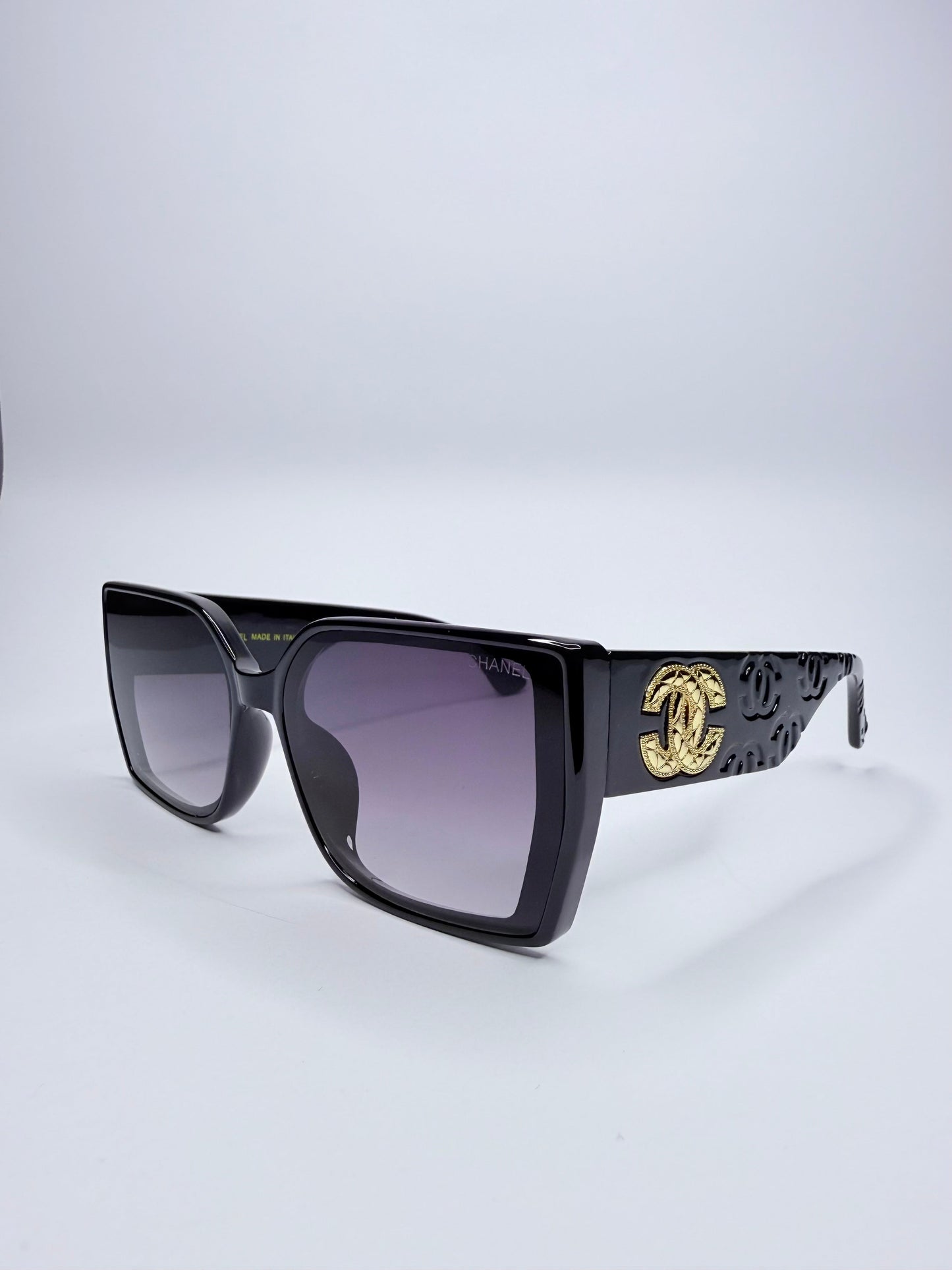 Γυαλιά Ηλίου Chanel Μαύρα με Χρυσό Λογότυπο
